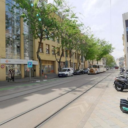 Velky 3I Apartman V Centre Mesta Bratislava Exterior foto
